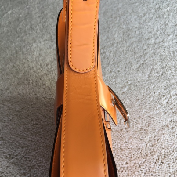 Celine - Picture 6 of 8